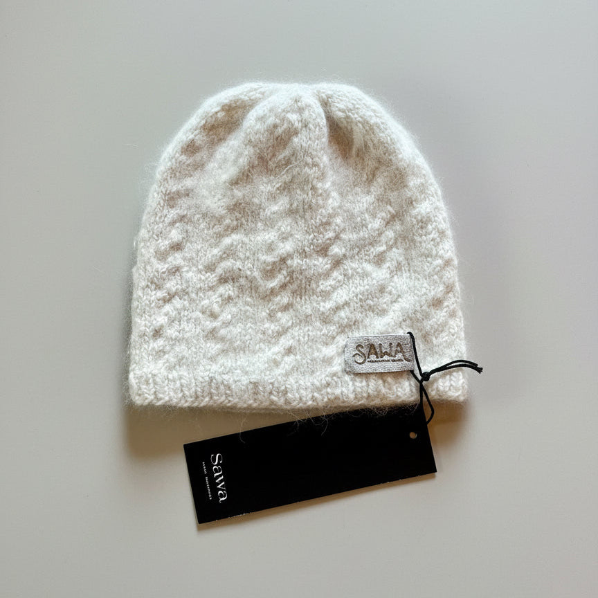 Handgestrickte Haube aus Angora