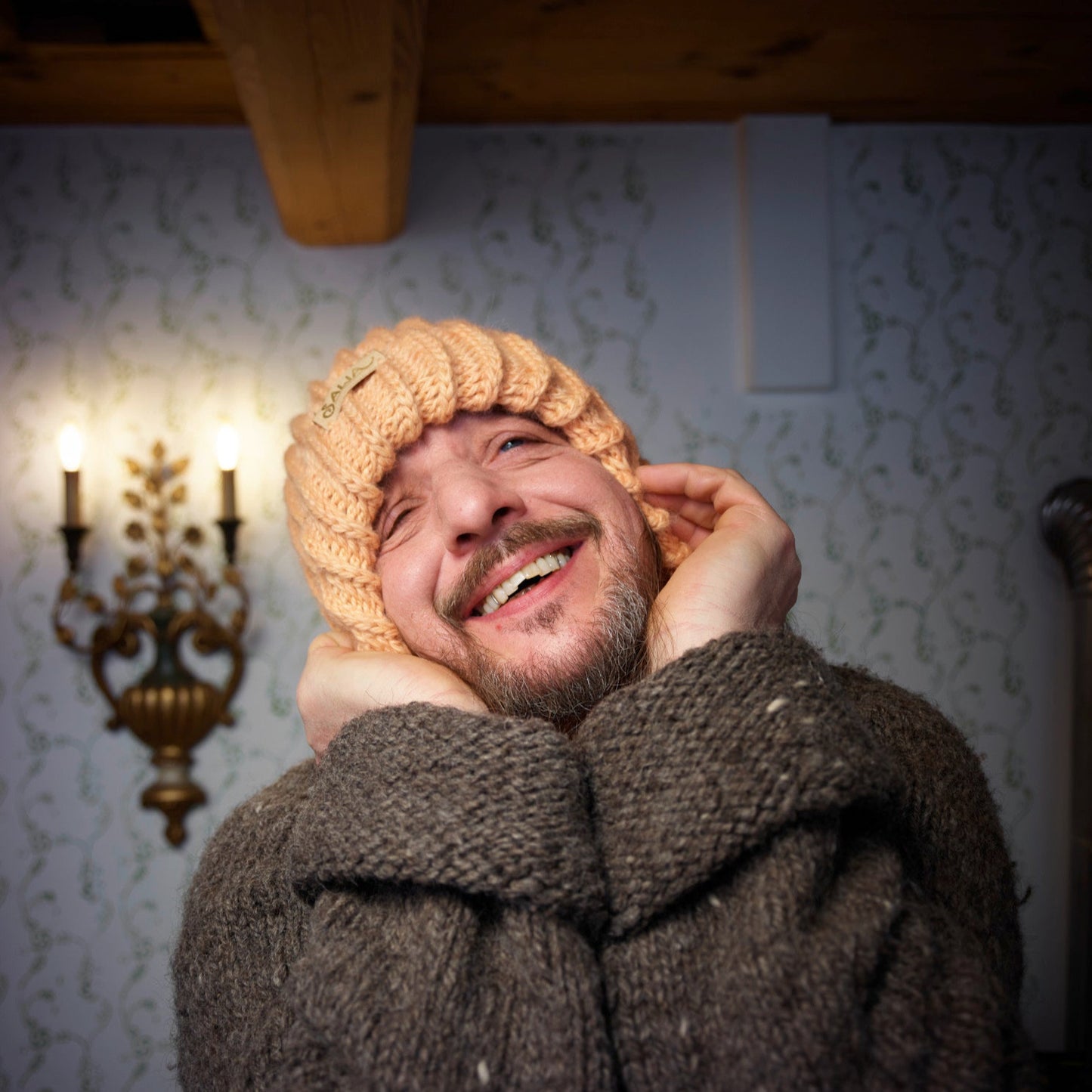 Handgemachte Haube aus 100 % Baby-Alpaka