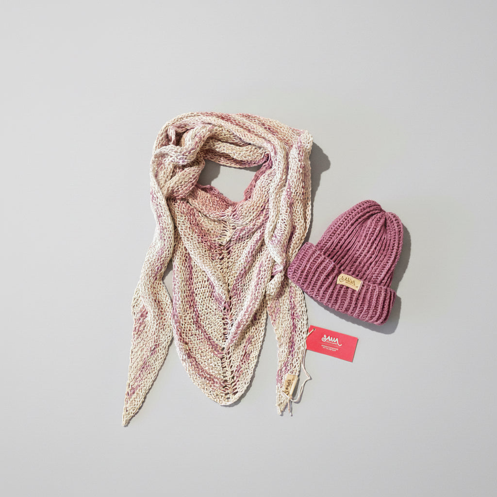 Handgemachte Haube aus 70 % Merino und 30 % Yakwolle