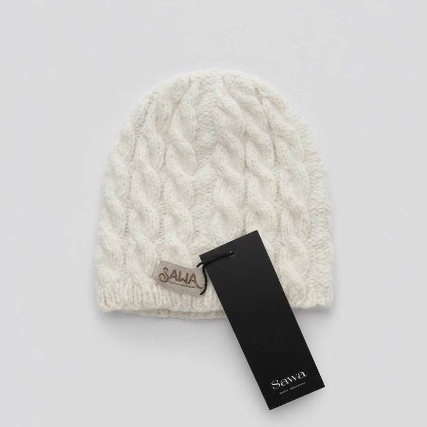 Handgestrickte Haube aus Angora einfacher Zopf