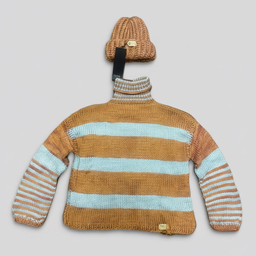 -50% Handgestrickter Rollkragenpulli