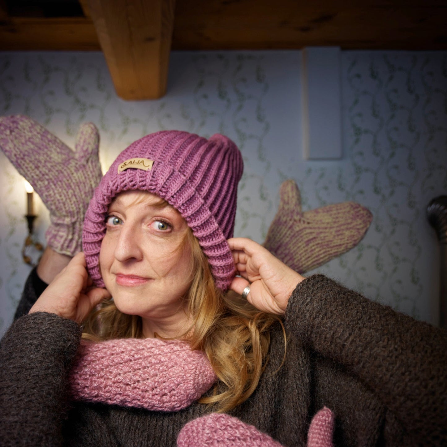 Handgemachte Haube aus 70 % Merino und 30 % Yakwolle