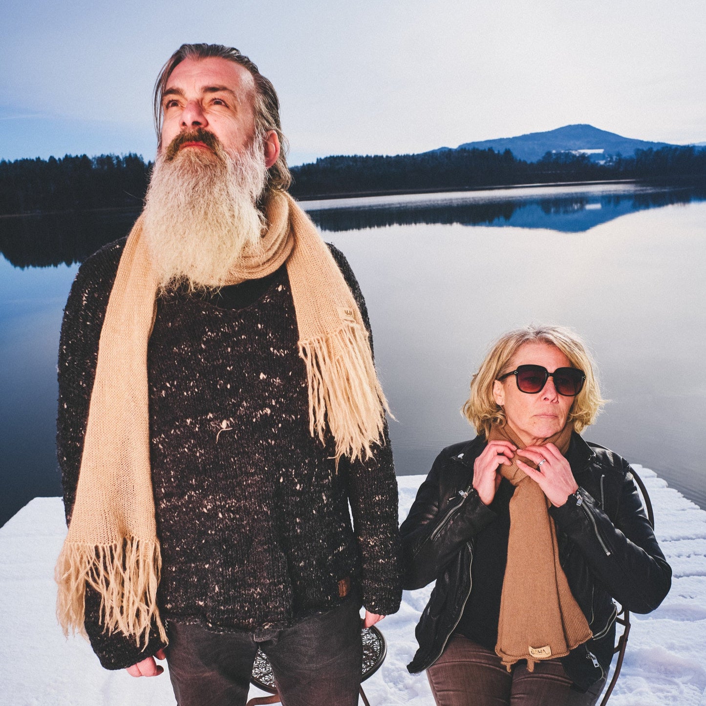 Schal und Haube aus Mohair & Seide im Set